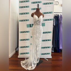 Floral Lace V-Neck with slit